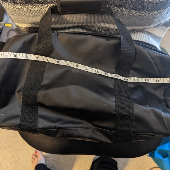 Black duffel - Picture 7 of 8